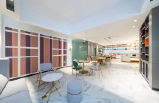 白玉蘭酒店（欽州灣廣場高鐵東站店） 欽州酒店