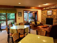 The Snowed Inn Hotels in Killington