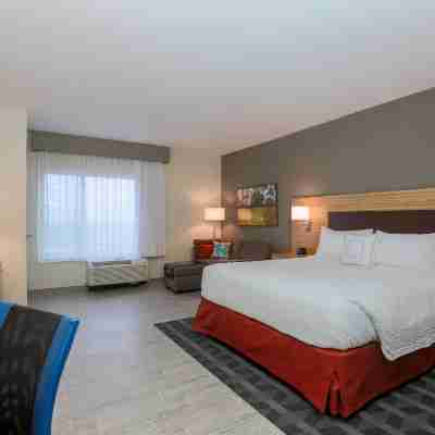 TownePlace Suites McAllen Edinburg Rooms