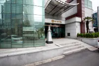 Noblesse Hotel Hoteles cerca de Museo del Ordenador Nexon