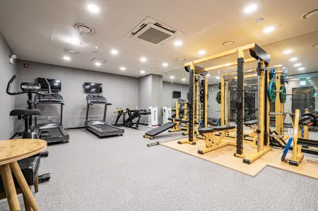 Pyeongtaek Stay Tourist Hotel Отели рядом с достопримечательностью «Anjung-ri»