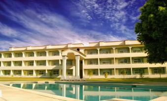 Dorados Conventions & Resort