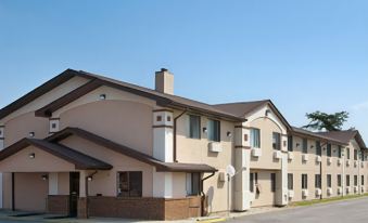 Super 8 by Wyndham Tappahannock VA