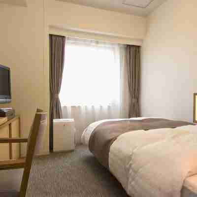 ドーミーイン津 Rooms