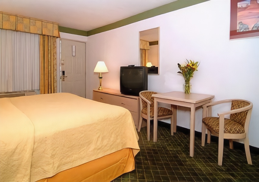 Quality Inn & Suites Albuquerque West