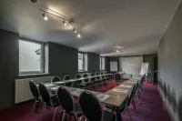 New Hotel de Lives Hotels in Ohey