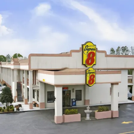 Super 8 by Wyndham Stockbridge