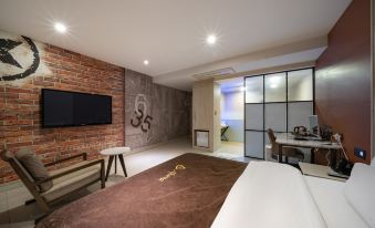 Gwangmyeong Cherbourg Hotel