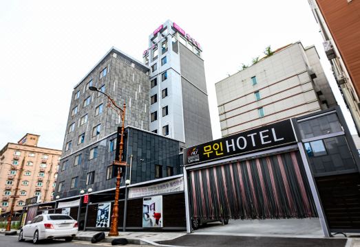 순천 숙소 내부 전경