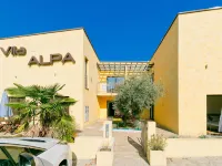 Villa Alpa Hotels near FONTANA E PIAZZA PUBBLICA
