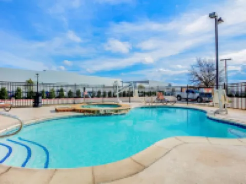 La Quinta Inn & Suites by Wyndham McKinney Hoteles en McKinney