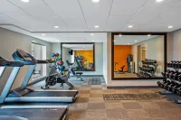 La Quinta Inn & Suites by Wyndham San Francisco Airport N Hotels in South San Francisco
