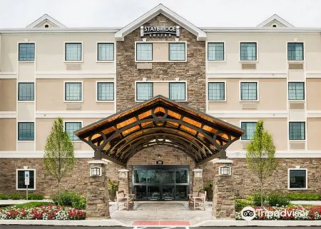 Staybridge Suites Buffalo-Amherst Отели в г. Амхерст