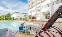 Raia Hotel & Convention Centre Terengganu - С бассейном