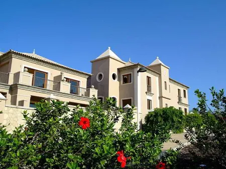 Marylanza Suites & Spa