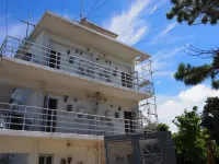 Yukurina Resort Okinawa Hotel dekat Ryugujo Butterfly Garden
