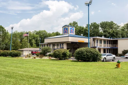 PT6 Inn Hotels in Evansville