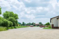 Coratel Inn and Suites by Jasper Stillwater - Pet friendly