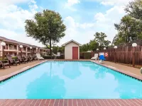 Highland Inn Hotels in Arlington