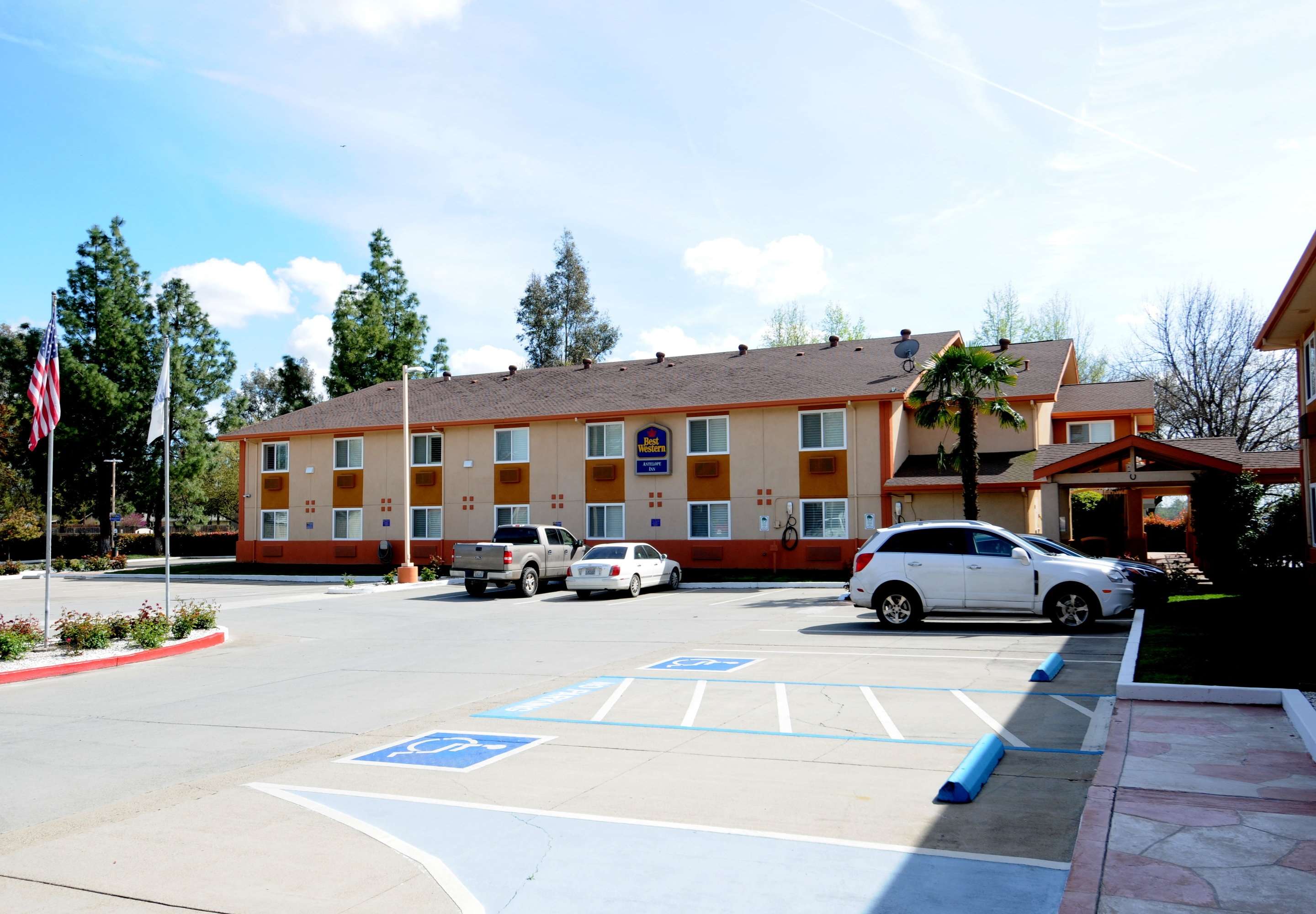 Best Western Antelope Inn & Suites