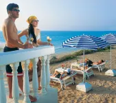 BM Beach Hotel - Beach