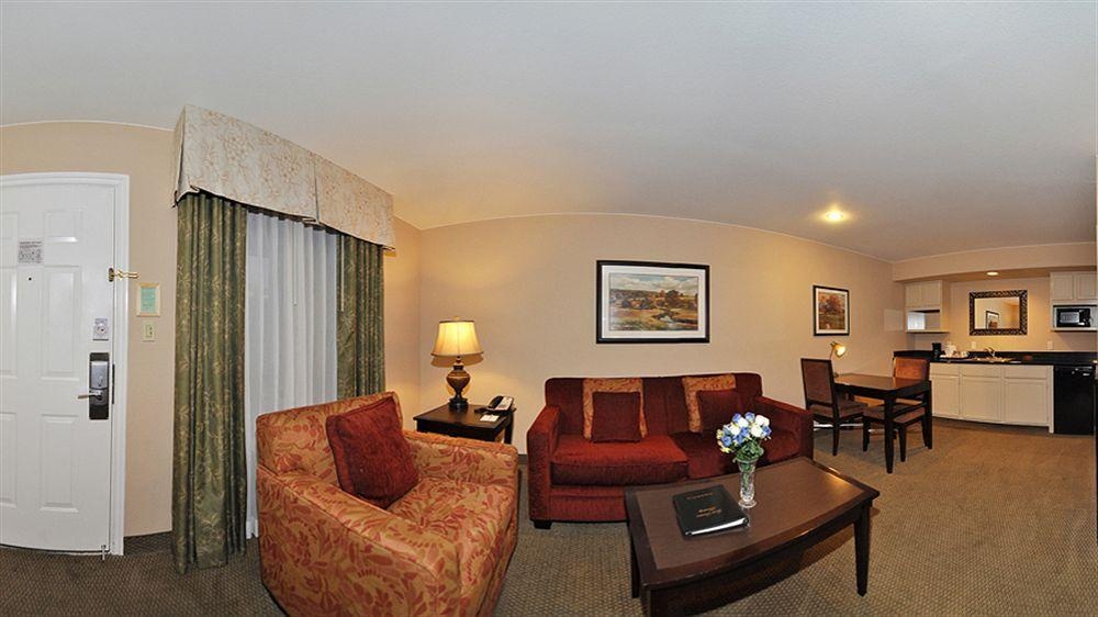 Best Western Plus Meridian Inn & Suites, Anaheim-Orange