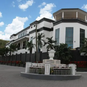 拉馬納酒店 鄰近莫爾茲比港自然公園的酒店