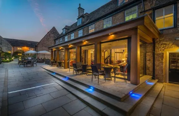 北安普敦郡昂德爾塔爾博特酒店