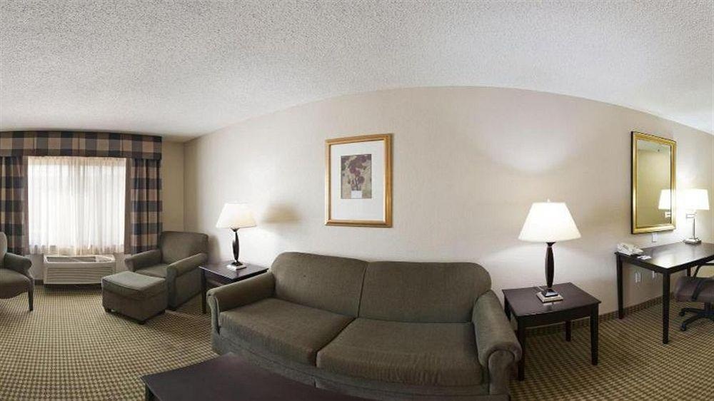 Holiday Inn Express Hotel & Suites Fort Worth Southwest I-20, an Ihg Hotel