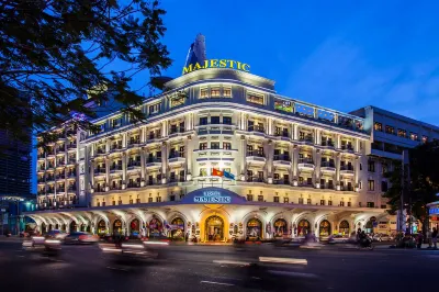 Khách sạn Majestic Sài Gòn Các khách sạn ở Ven sông Bạch Đằng