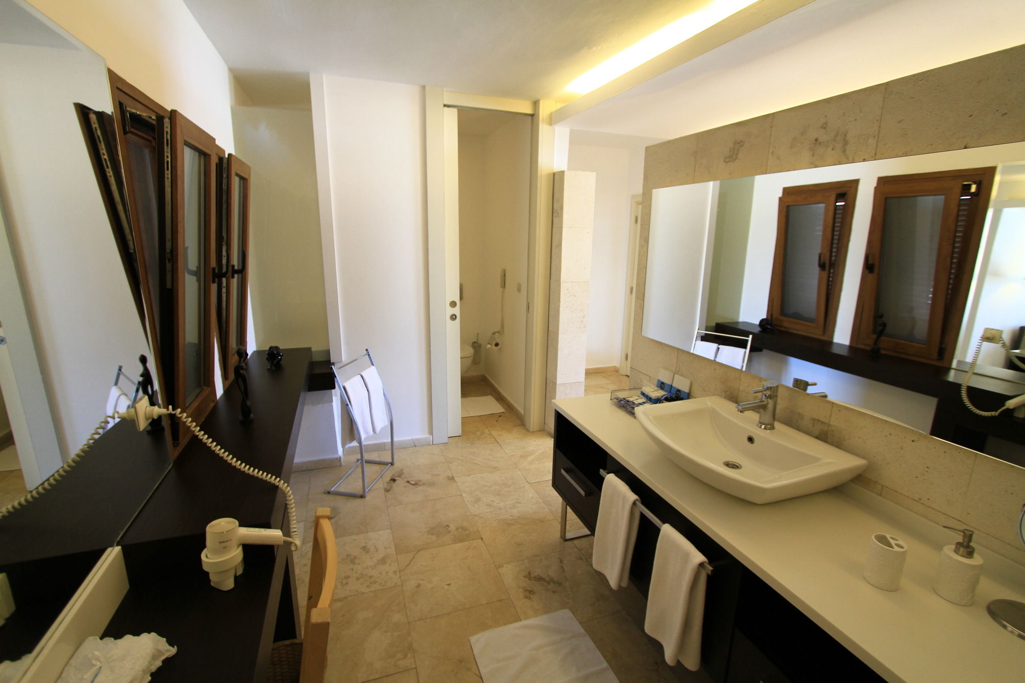 Manastir Hotel & Suites