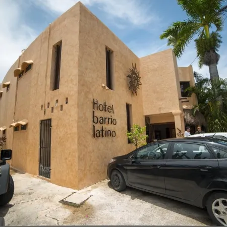 Barrio Latino Hotel Playa del Carmen Отели рядом с достопримечательностью «Парк Основателей»