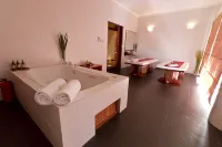 Bluewater Maribago Beach Resort - spa