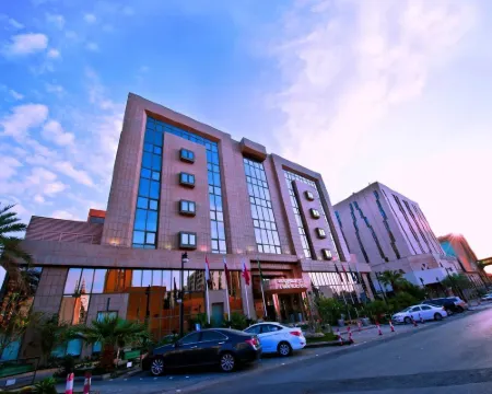 LE DIYAR Al Waha Hotel Riyadh リヤドのホテル