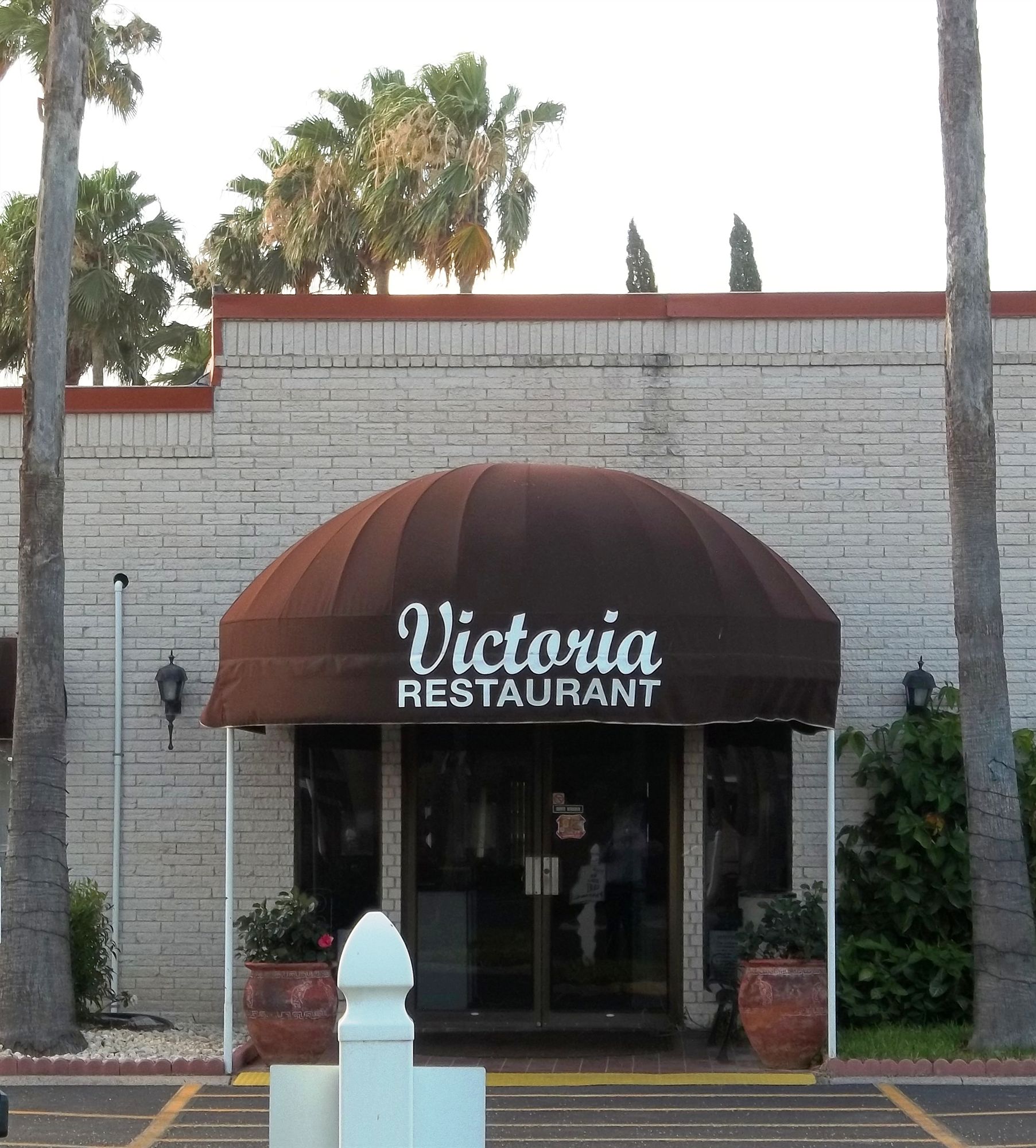 Victoria Palms Inn & Suites