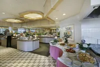 Ala Moana Honolulu by Mantra