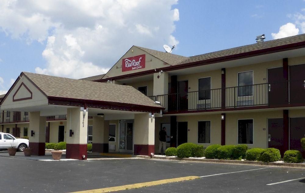 Red Roof Inn & Suites Jackson, TN