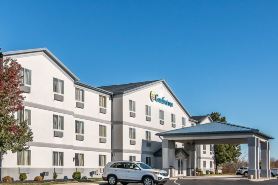 Bluffton Inn & Suites