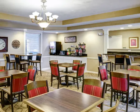 Comfort Inn & Suites Bryant - Benton