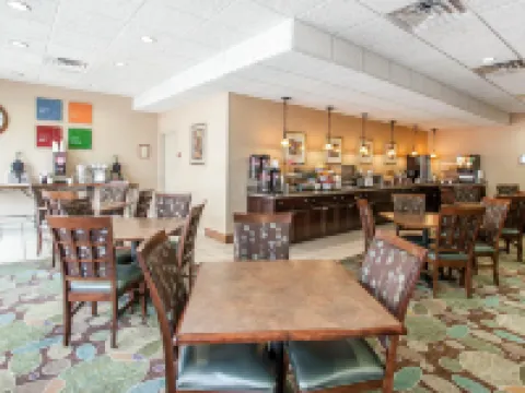 คอมฟอร์ตอินน์ เมมฟิส ดาวน์ทาวน์ โรงแรมในเมมฟิส