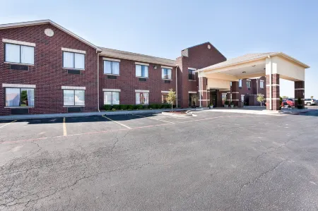 Comfort Suites Plainview
