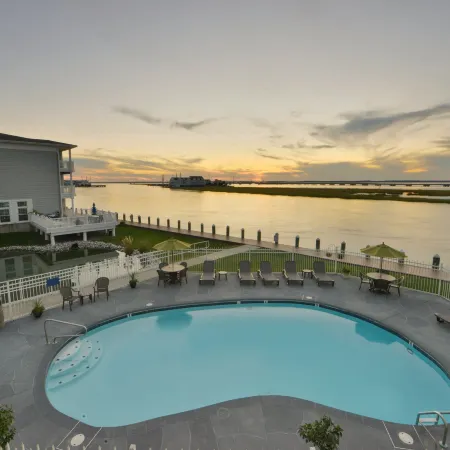 Comfort Suites Chincoteague Island Bayfront Resort