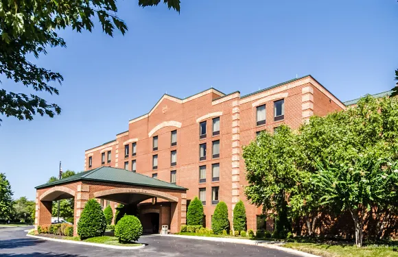 因斯布魯克-舒特龐普舒適套房酒店