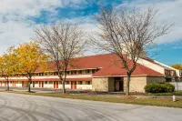 Econo Lodge فنادق في Springfield Township