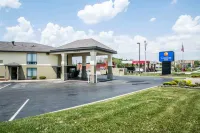 Quality Inn Springboro West Hotels near La Comedia Dinner Theatre