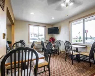 Quality Inn Janesville North - breakfast