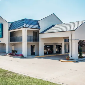 Quality Inn US65 & E Battlefield Rd Springfield