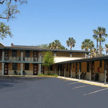 Castillo Inn