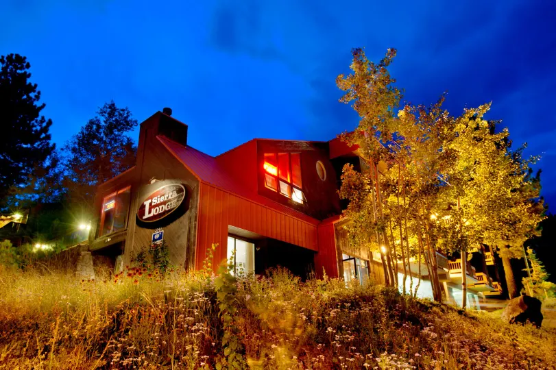 Sierra Lodge