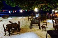 La Lune Beach Resort - breakfast